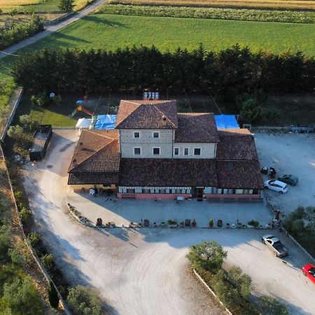 Agriturismo La Vecchia Cascina Di Paolo & Belinda Villa Pietrelcina Eksteriør bilde