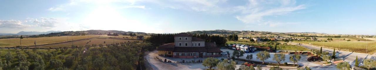 Agriturismo La Vecchia Cascina Di Paolo & Belinda Villa Pietrelcina Eksteriør bilde