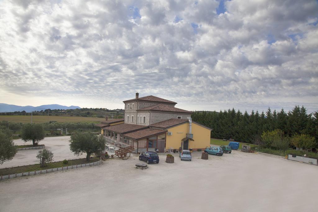 Agriturismo La Vecchia Cascina Di Paolo & Belinda Villa Pietrelcina Eksteriør bilde